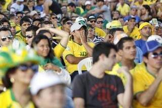 Momento do gol croata na Vila da Copa, em Campo Grande (Foto: Cleber Gellio)