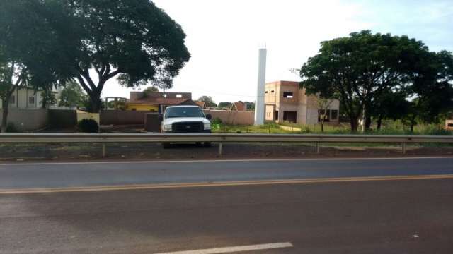 Concession&aacute;ria fecha acessos em rodovia e revolta comerciantes