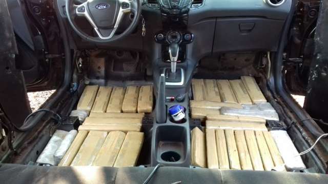 Nervosismo denuncia e traficante &eacute; pego com 100 kg de maconha