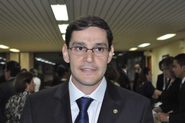 Com 34% dos cargos vagos, novo defensor-geral assume de olho em mais verba