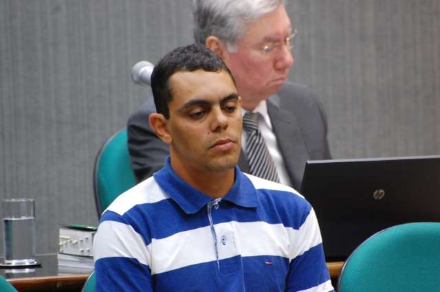 Homem que matou por suspeitar de furto de g&aacute;s &eacute; condenado a 15 anos