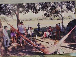 Acampamento na fazenda em 1998. (Foto: Arquivo Pessoal)