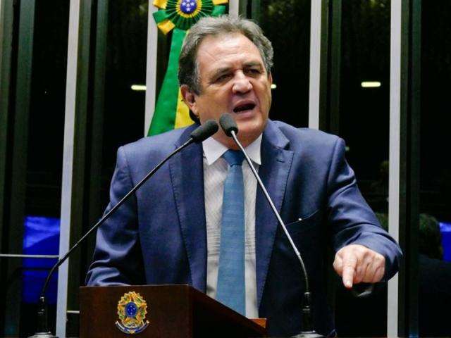 Moka bate boca com Calheiros e diz que senador n&atilde;o &eacute; mais l&iacute;der do PMDB