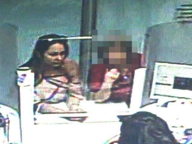 Pol&iacute;cia divulga imagens de suspeitos de levar R$ 170 mil de idosa em golpe
