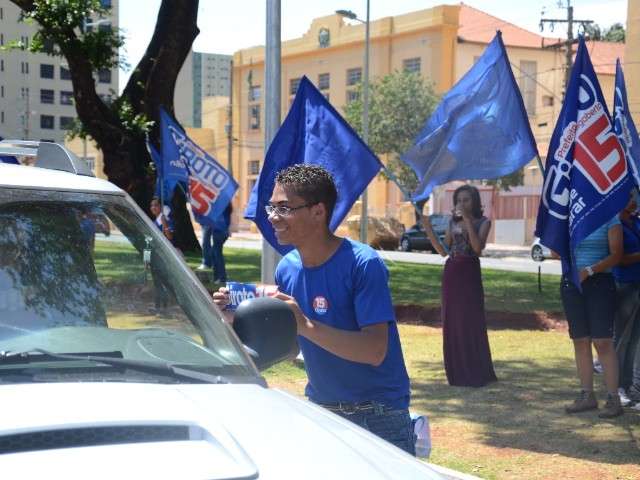 Candidatos t&ecirc;m at&eacute; as 22 horas de hoje para  campanha na rua