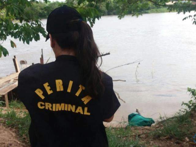 Com sinais de agress&atilde;o, corpo &eacute; encontrado boiando no Rio Taquari