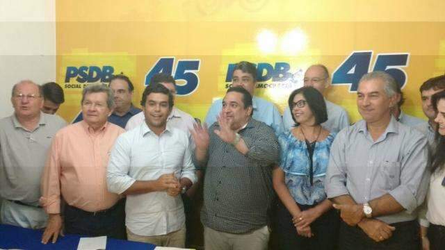 PSDB estuda nomes e admite alian&ccedil;a para Senado, afirma Azambuja