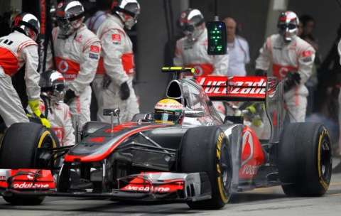 Na 3° etapa do ano, Lewis Hamilton vence o GP do Bahrein