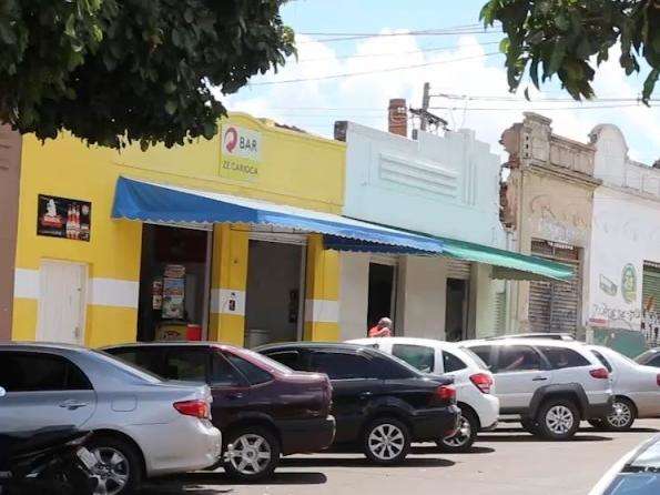 Quem lucra com o Carnaval de rua j&aacute; se prepara para vendas a foli&otilde;es