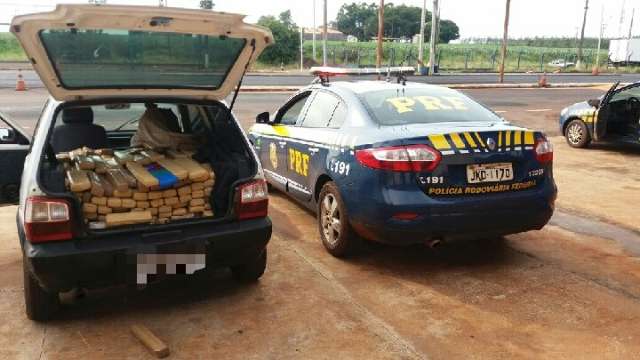 Preso que tentou subornar policiais transportava 686 quilos de maconha