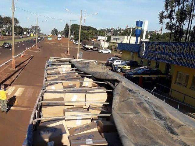 Pol&iacute;cia apreende carga de cigarro contrabandeado avaliada em R$ 750 mil