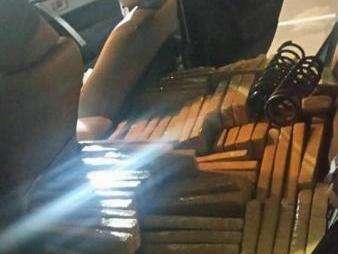 Jovem &eacute; preso com 793 kg de maconha em persegui&ccedil;&atilde;o policial na BR-163