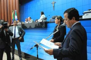 Sessão na Assembleia Legislativa. À direita, o deputado Amarildo Cruz, do PT. (Foto: Marina Pacheco/Arquivo).