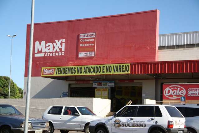 &quot;Atacarejo&quot; de multinacional vendia produtos vencidos e impr&oacute;prios