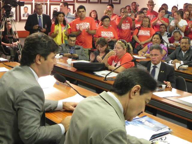  Mandetta incentiva abaixo-assinado para aplica&ccedil;&atilde;o de 10% da receita em Sa&uacute;de