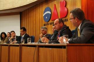 A audiência reuniu representantes de várias instituições do judiciário (Foto: Marcos Ermínio)