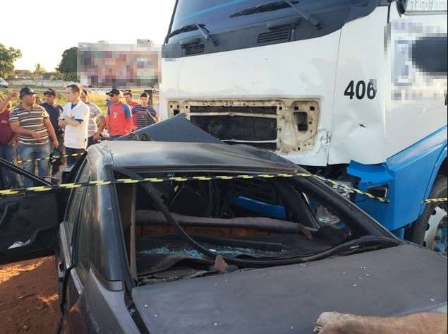 Acidente entre carro e carreta mata empres&aacute;rio de 86 anos 