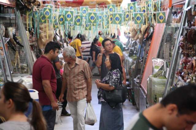 Com tantos dias sem movimento, com&eacute;rcio tem queda nas vendas