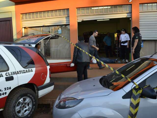  Pol&iacute;cia identifica atirador que matou vendedor durante briga de gangues