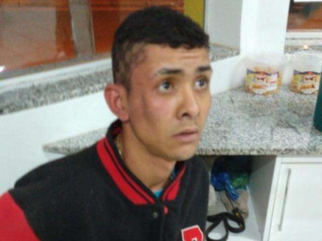 Casal e crian&ccedil;as s&atilde;o sequestrados por bandidos armados em roubo de carros