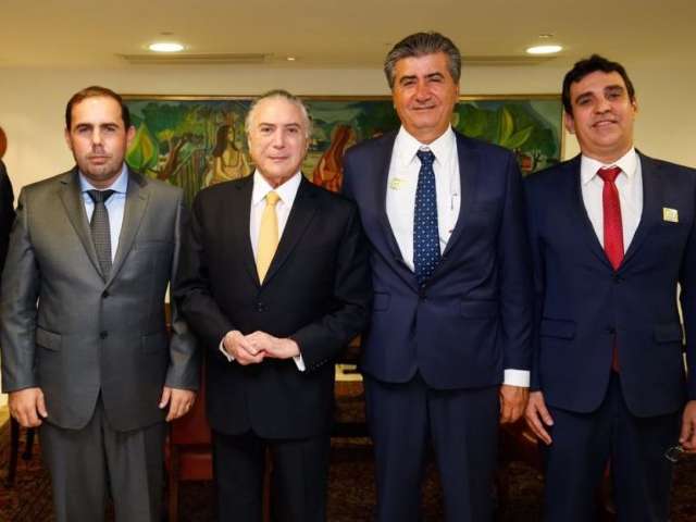 Presidente anuncia libera&ccedil;&atilde;o de recursos para constru&ccedil;&atilde;o de frigor&iacute;fico em MS