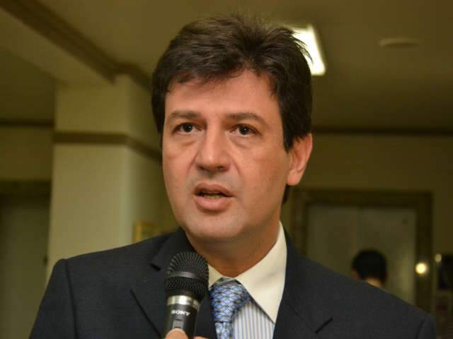  Ex-secret&aacute;rio, deputado se irrita com cr&iacute;ticas &agrave; Sa&uacute;de em Campo Grande