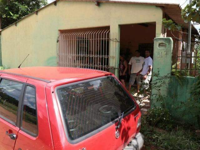  Homem compra televis&atilde;o, n&atilde;o paga parcela e acaba esfaqueado 