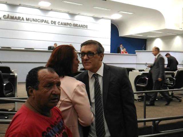Com mandato em risco, Lucas de Lima vai a sess&atilde;o e ouve conselho de Marquinhos