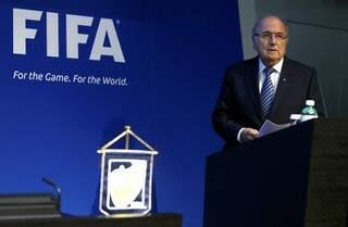 O suíço Joseph Blatter convocou novas eleições na Fifa (Foto: G1)