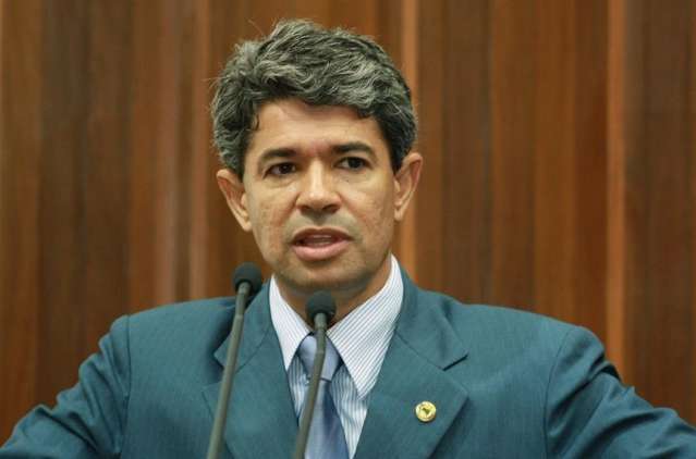 Deputado ir&aacute; &ldquo;acionar&rdquo; bancada federal com objetivo de trazer curso para Capital