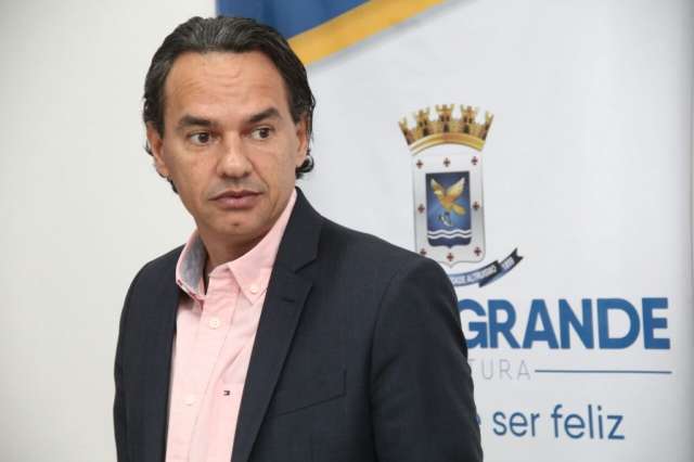  Ao defender decreto, prefeito cita atentado contra carro da Uber e inseguran&ccedil;a 