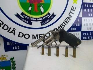 Assentado de 52 anos &eacute; preso com rev&oacute;lver e muni&ccedil;&otilde;es ilegais