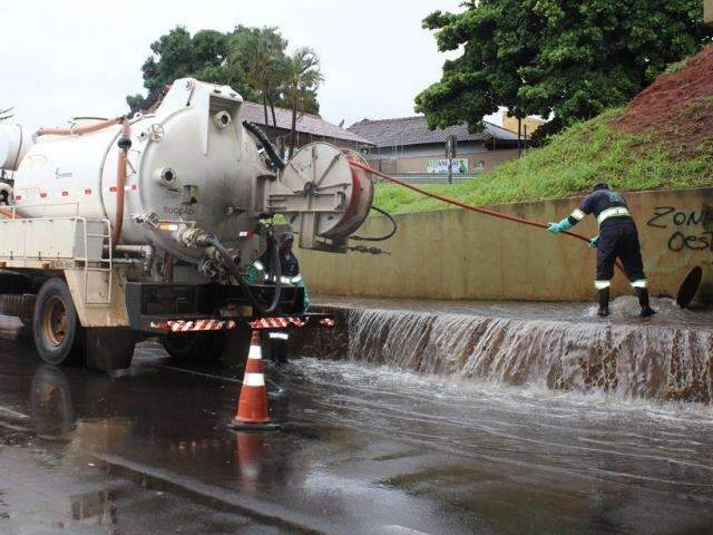 Problemas com tubula&ccedil;&otilde;es na rede de esgoto sobe 13,6% em dezembro