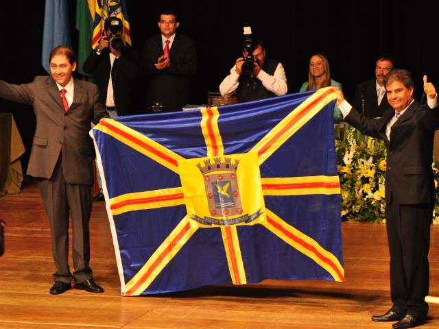 Alcides Bernal &eacute; empossado prefeito de Campo Grande