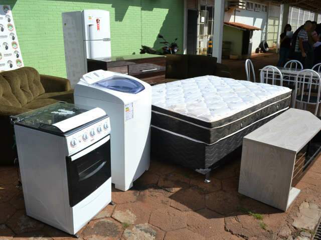  Dupla que fez limpa em casa usou caminh&atilde;o fretado para transporte