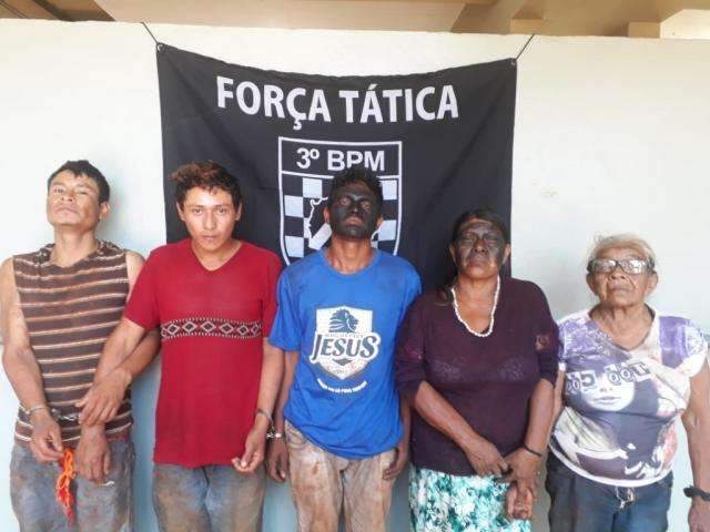 PM recupera carro e prende mais seis &iacute;ndios por roubo e c&aacute;rcere privado