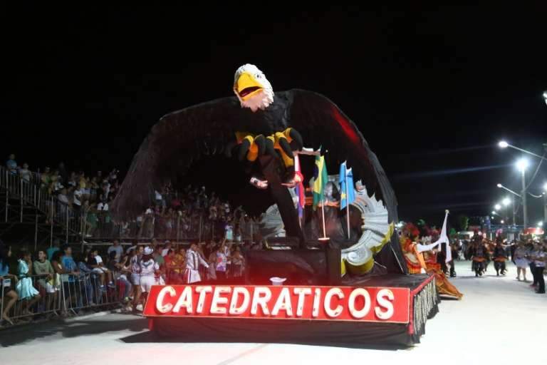 Os Catedráticos do Samba. (Foto: Marcos Ermínio)