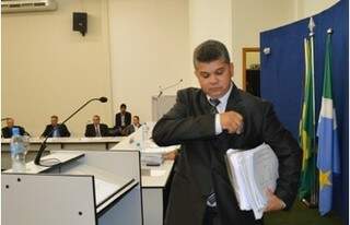 Ângelo discursou cerca de 45 minutos durante sessão extraordinária de julgamento. (Foto: Rio Pardo News) 