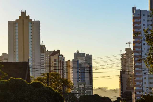 S&aacute;bado amanhece com c&eacute;u claro e temperatura amena em Campo Grande 