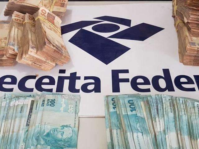 Casal &eacute; flagrado com R$ 78 mil em esp&eacute;cie tentando entrar na Bol&iacute;via