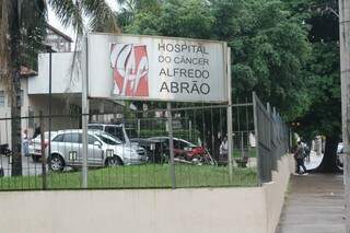 Hospital foi alvo de operação da Polícia Federal. (Foto: Marcos Ermínio)