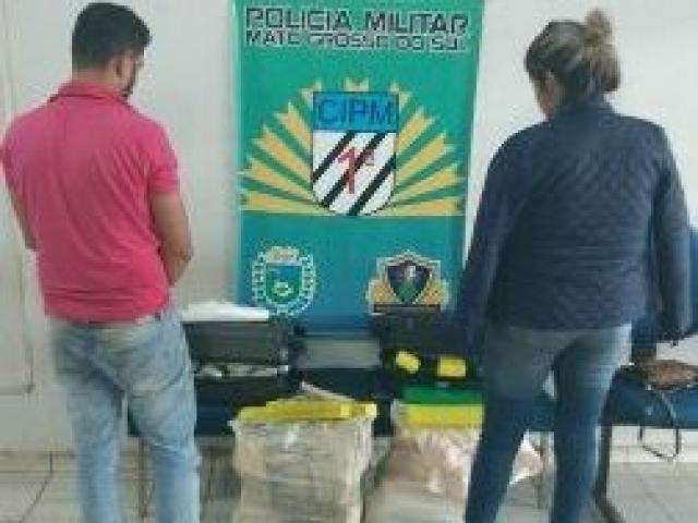 Casal &eacute; preso ap&oacute;s jovem tentar embarcar com droga em aeroporto 