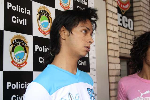 Travesti e mais tr&ecirc;s homens v&atilde;o a j&uacute;ri popular pela morte de policial civil