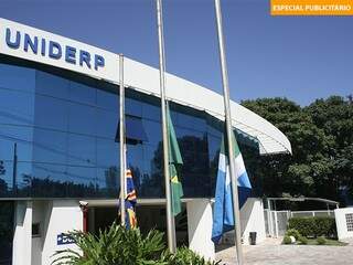 Uniderp matriz fica na  Avenida Ceará, 333, bairro Miguel Couto. (Foto: Divulgação)