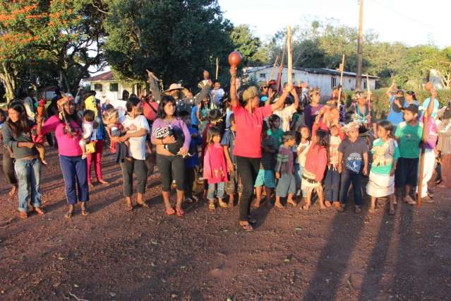 Deputado v&ecirc; risco de novos ataques e chama ruralistas de paramilitares