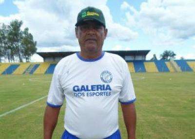 Problema com 6 jogadores foi motivo de demiss&atilde;o de t&eacute;cnico do Costa Rica