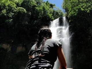 Cachoeira Los Pagos fica a 15km de São Gabriel do Oeste. (Foto: Trilha Extrema)