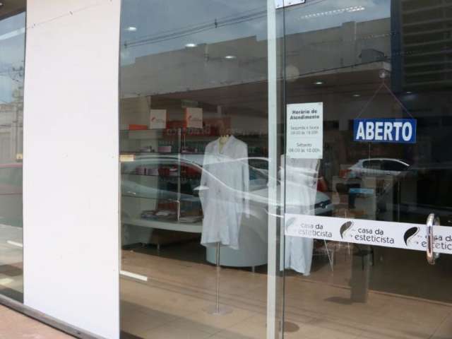 Bandidos arrombam loja de Andreia Olarte e preju&iacute;zo chega a R$ 10 mil