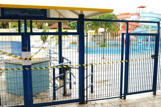 Piscina onde menino se afogou est&aacute; fechada desde janeiro