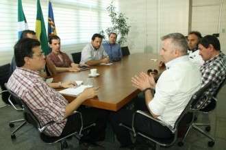 Prefeito e organizadores acertam detalhes para a etapa da Stock Car